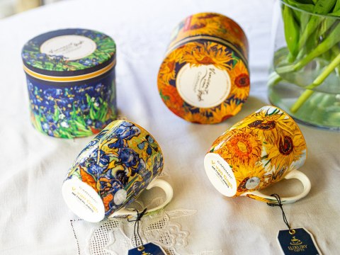 Kubek w pięknym pudełku - Van Gogh, Słoneczniki